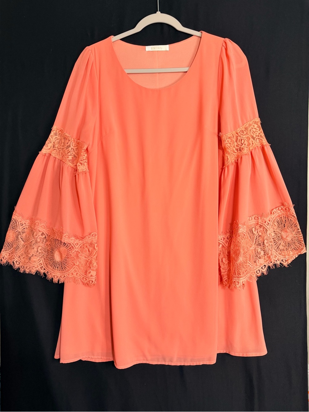 entro Coral Lace Bell-Sleeve Shift Top Lined Boho chic coastal oversized